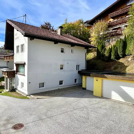 Haus St. Georg * ゼーフェルト・イン・チロル