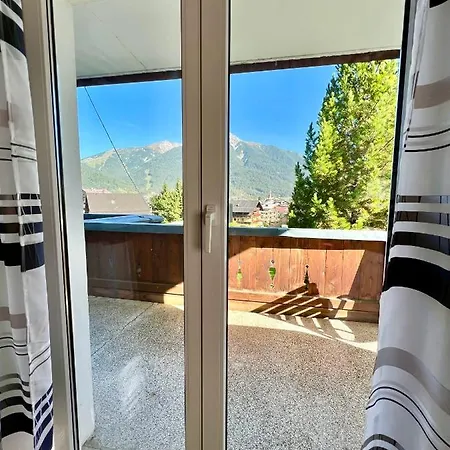 Haus St. Georg شقة