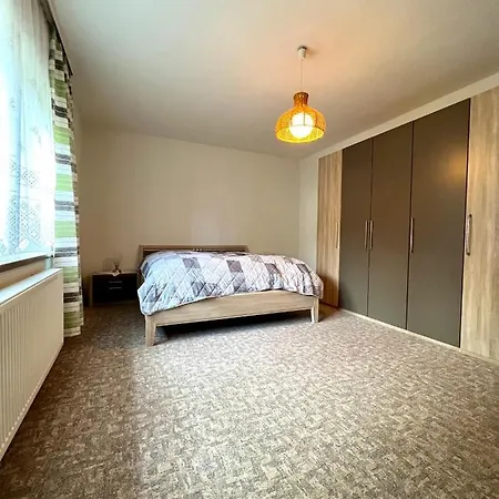 Haus St. Georg Apartamento *